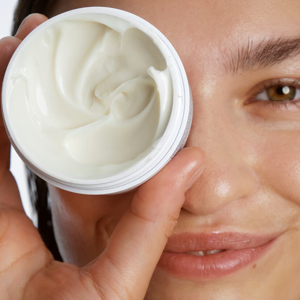 Így kerüld el az öt legvitatottabb bőrápoló összetevőt, ha tiszta kozmetikumokat akarsz használni